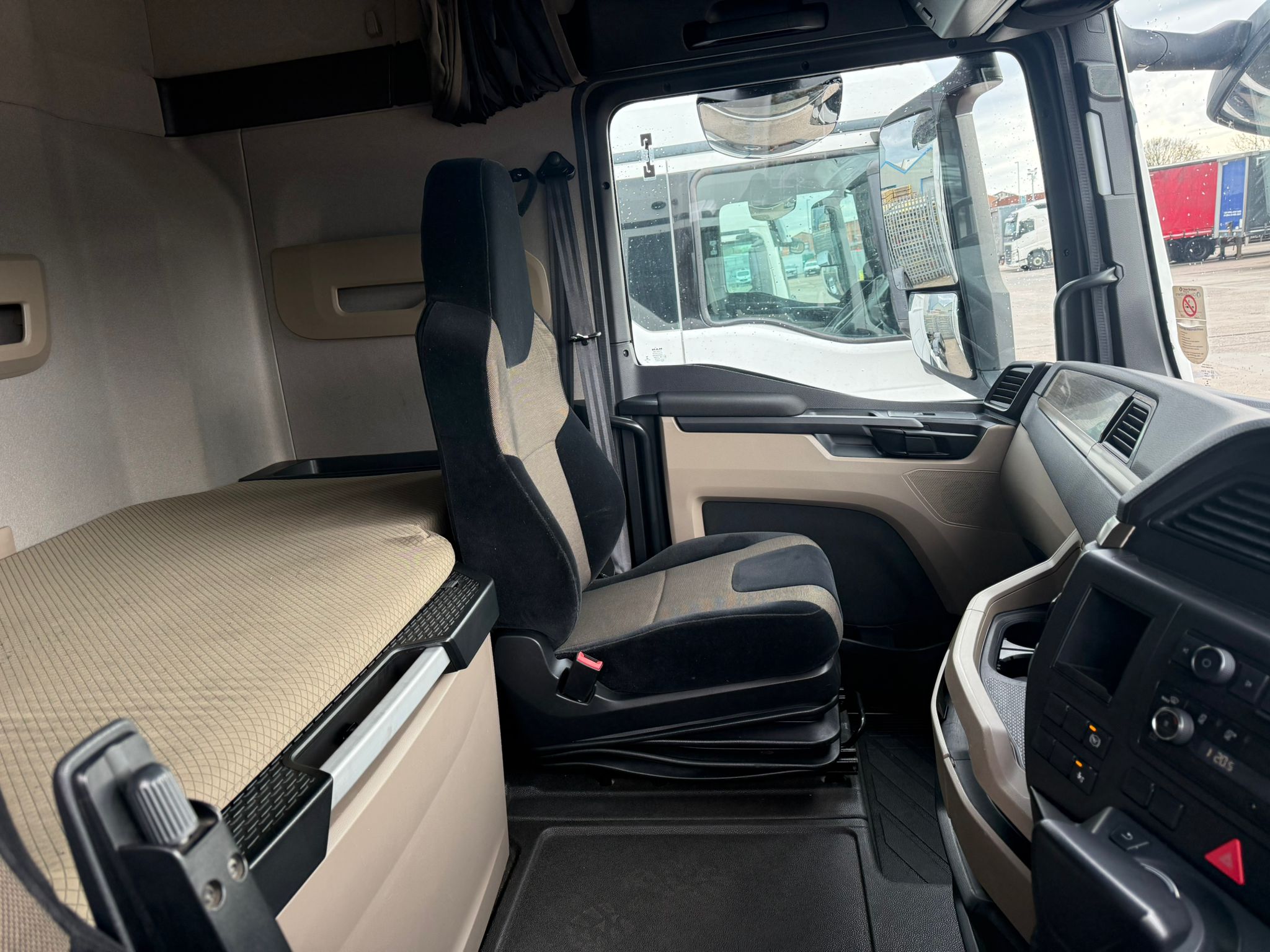 MAN TGX470 — photo 9