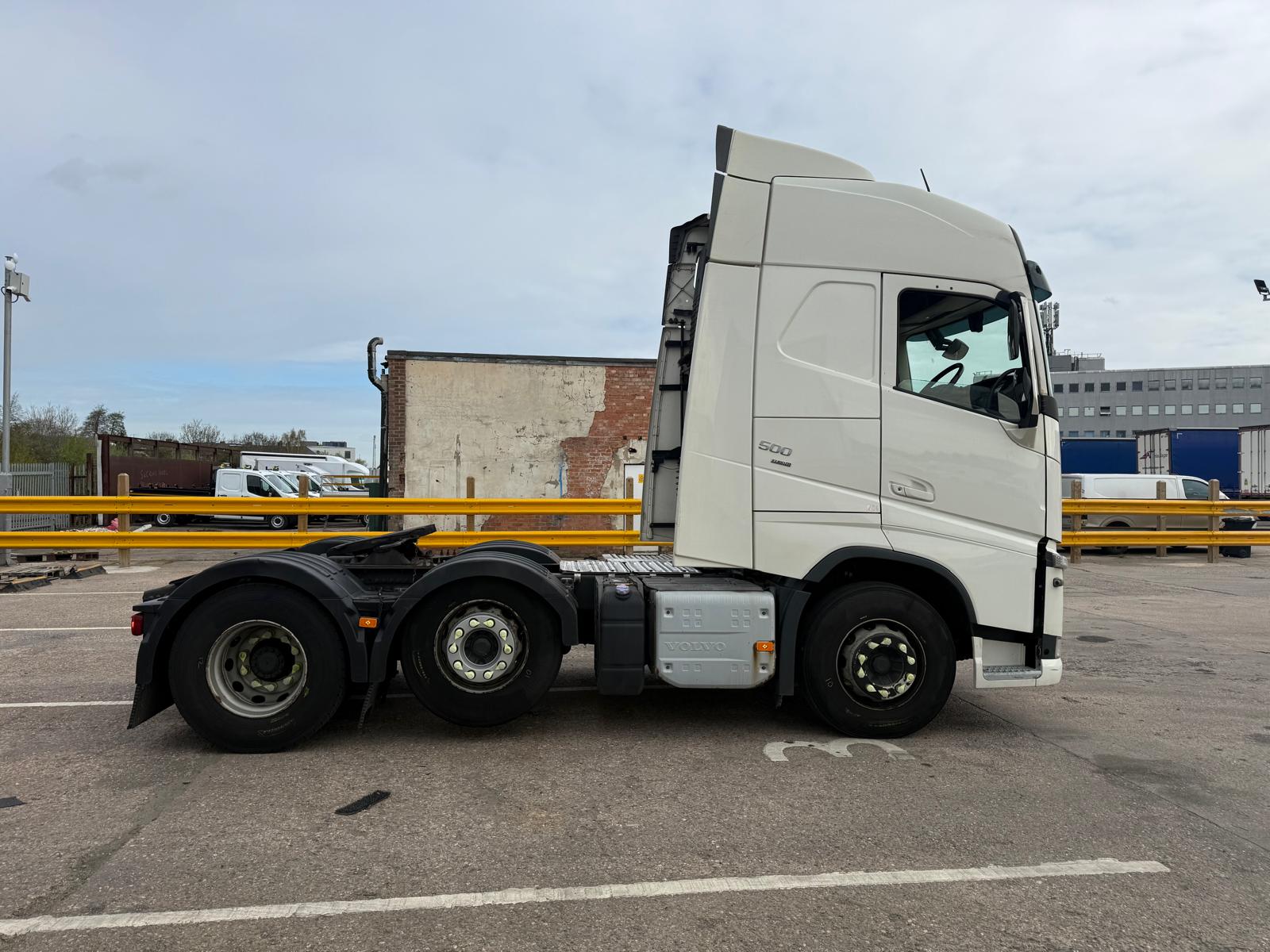 VOLVO FH500 — photo 8