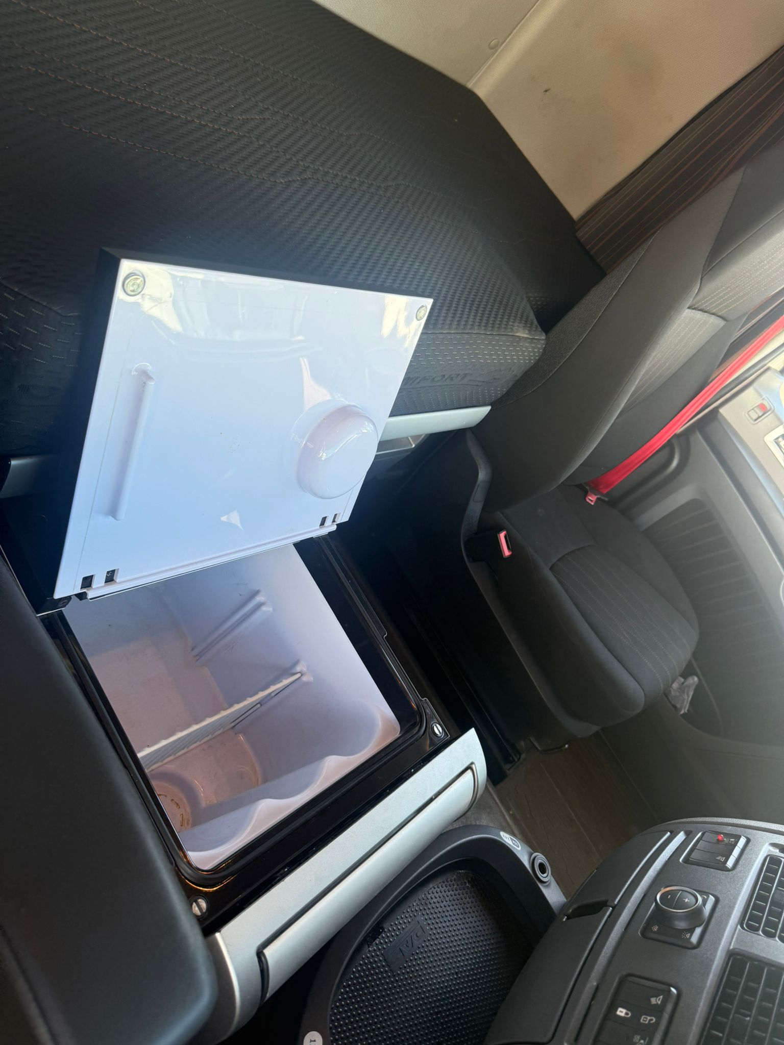 DAF XF480 — photo 8