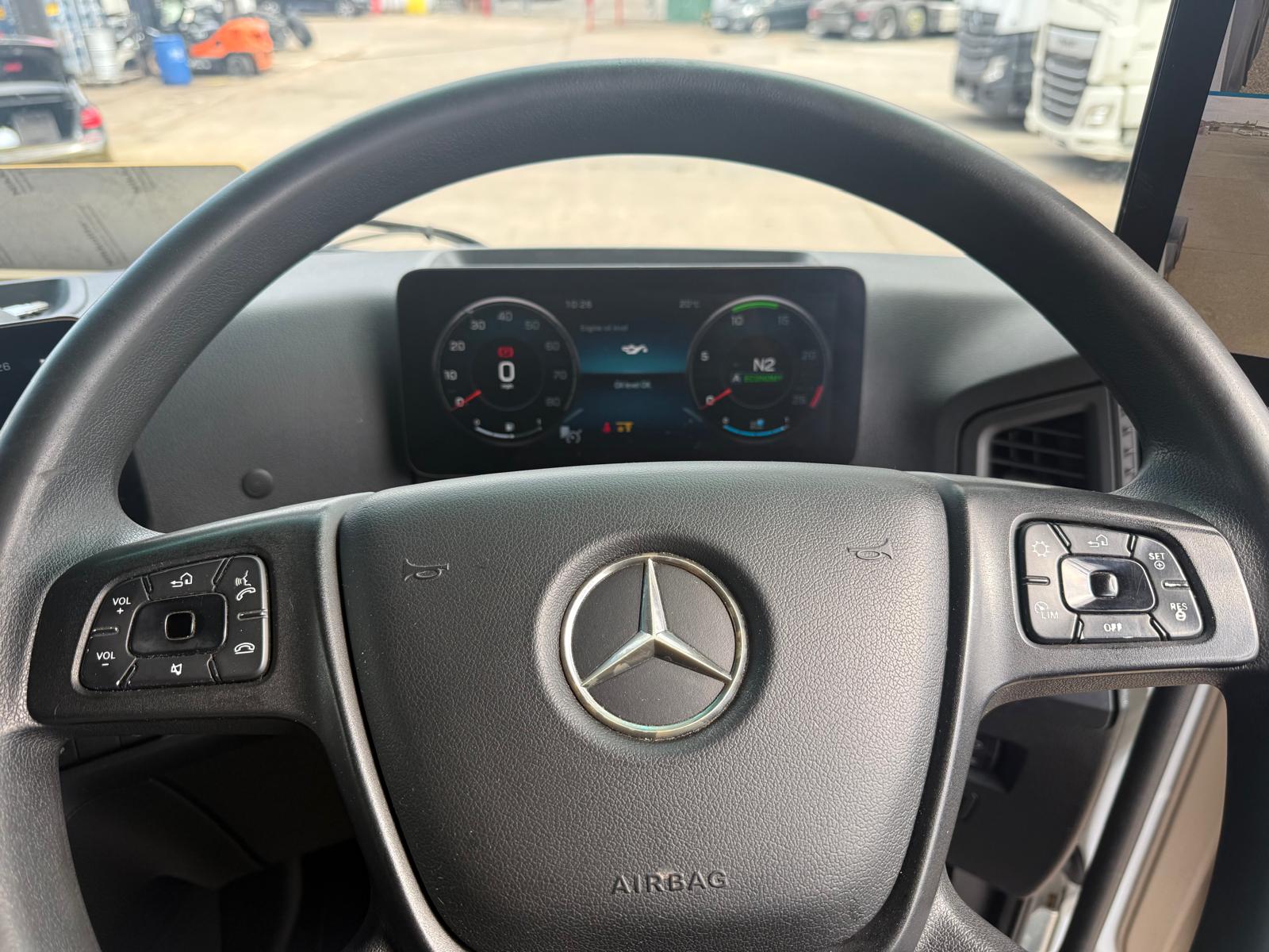 MERCEDES Actros 2548 — photo 12