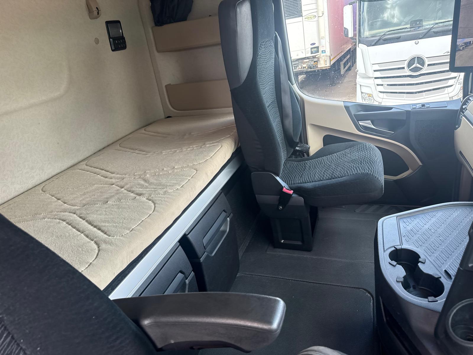 MERCEDES Actros 2548 — photo 10