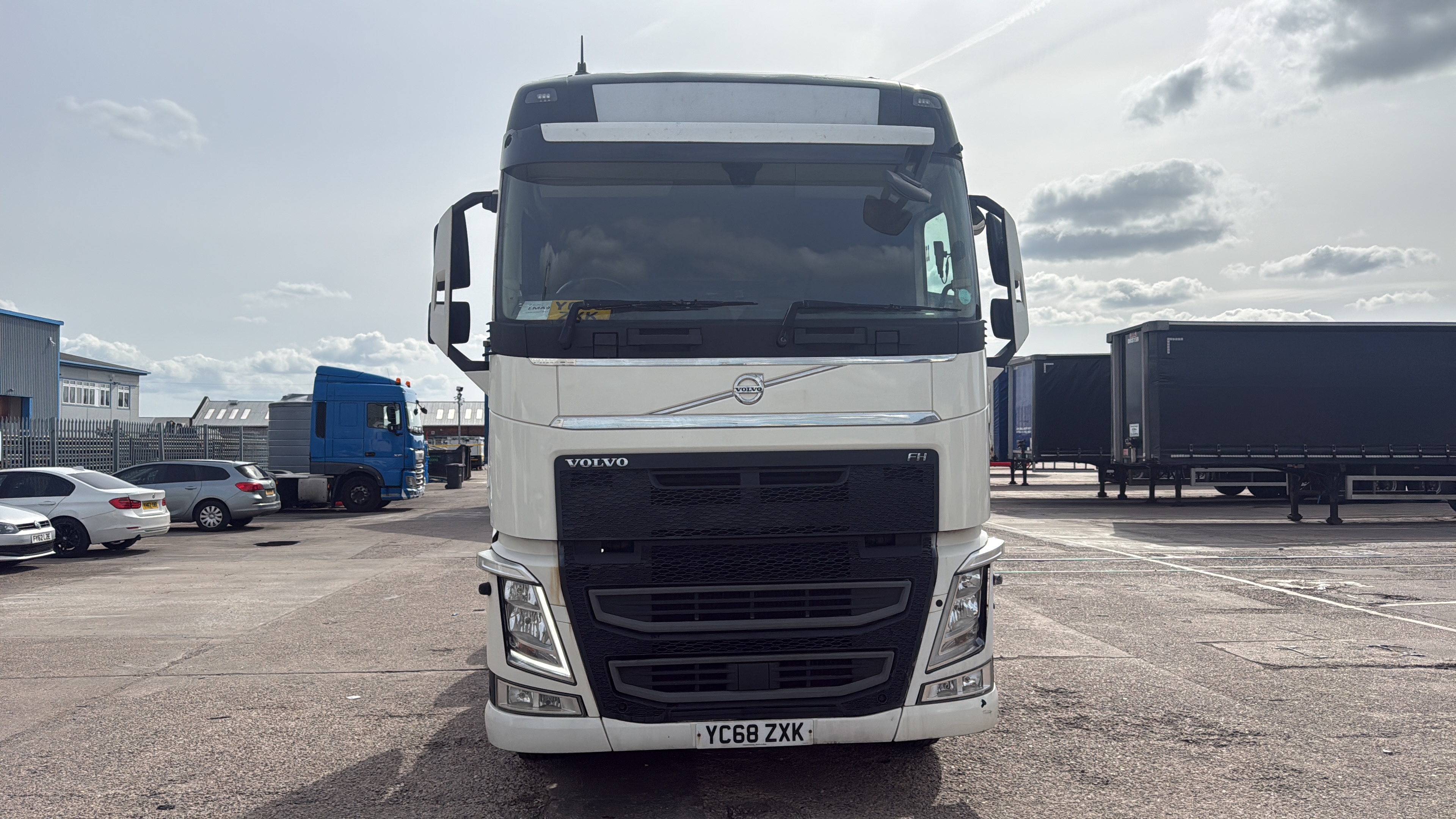 Volvo FH500 — photo 2
