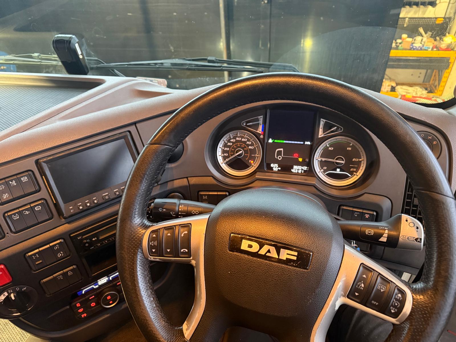 DAF XF480 — photo 6